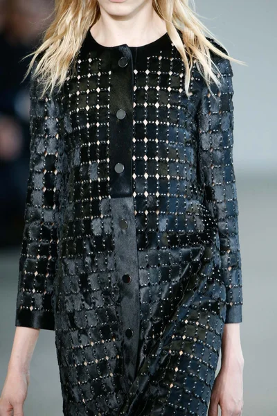 Look 70